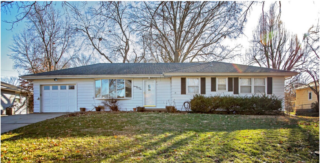 1909 Miami St, Leavenworth, KS 66048 House Rental in Leavenworth, KS