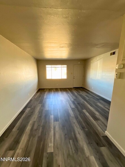 Foto del edificio - 2390 Nelson Way