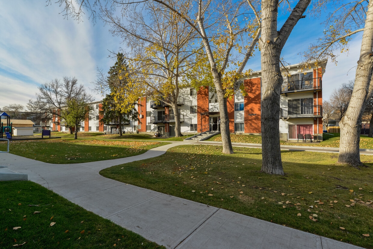 Primary Photo - Westbrook Estates