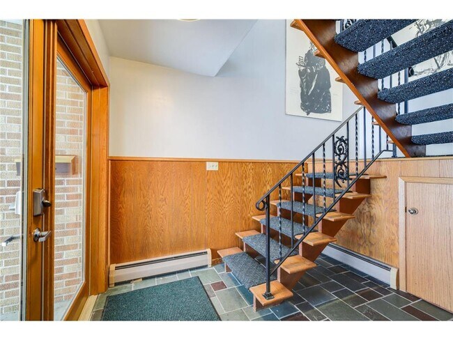 Building Photo - 3243 E Bde Maka Ska Pkwy