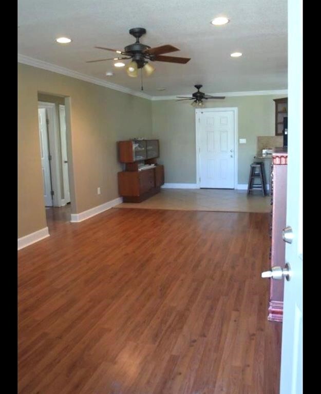 Building Photo - 2009 Neumann Dr