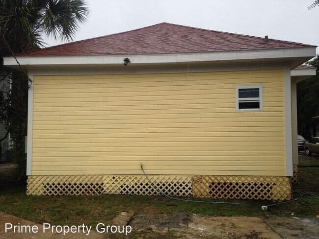 Building Photo - 2 br, 2 bath House - 611 S. Sanford Ave