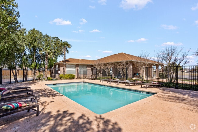 Pool - Bent Tree Apartments