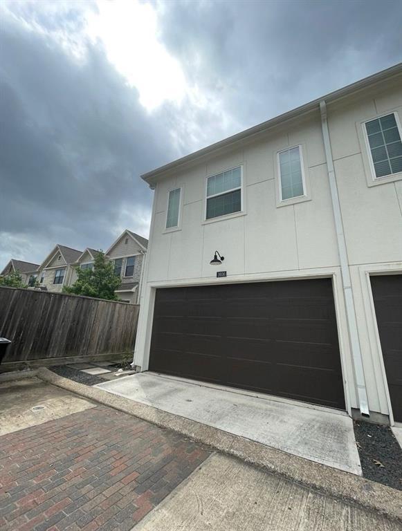 Foto principal - 1606 Westside Gardens Ln