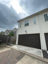 Building Photo - 1606 Westside Gardens Ln
