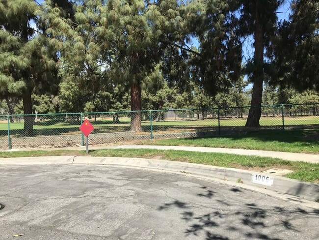 Adjacent Golf Course - 1086 W Calle De Las Estrellas
