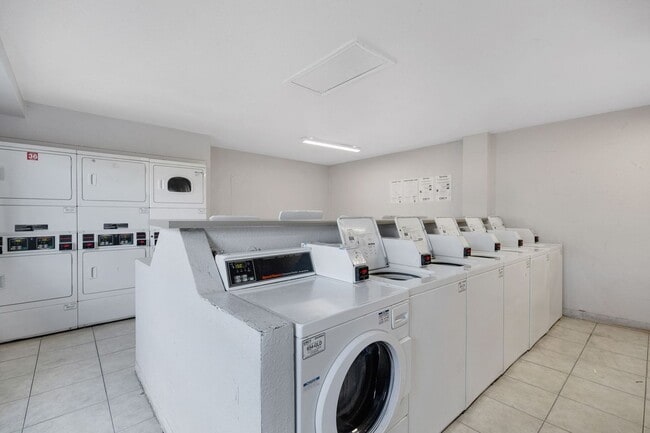 Interior Photo - Country Creek Apartments