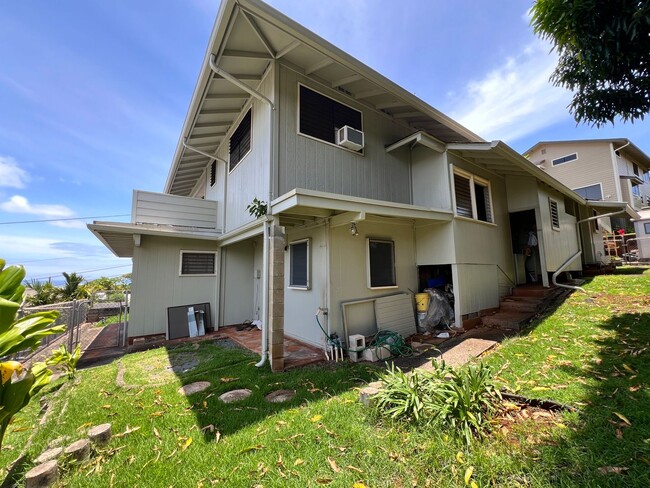 Building Photo - Alewa Heights 1-bedroom with 2 parking