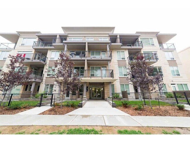 Building Photo - 9907-391 91 Ave NW