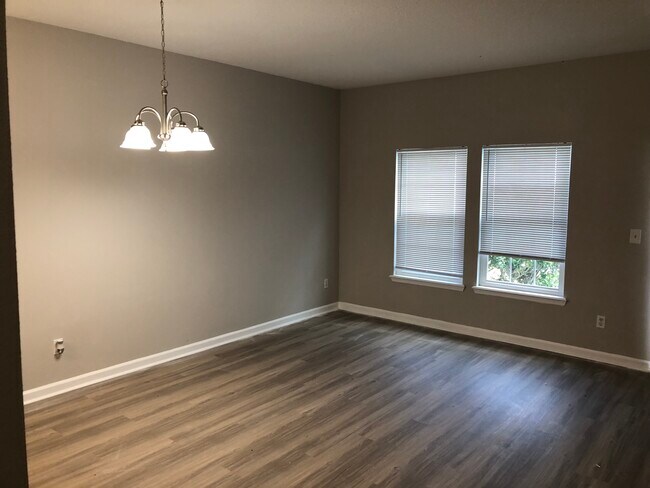 Foto del edificio - 1738 Biscayne Bay Cir