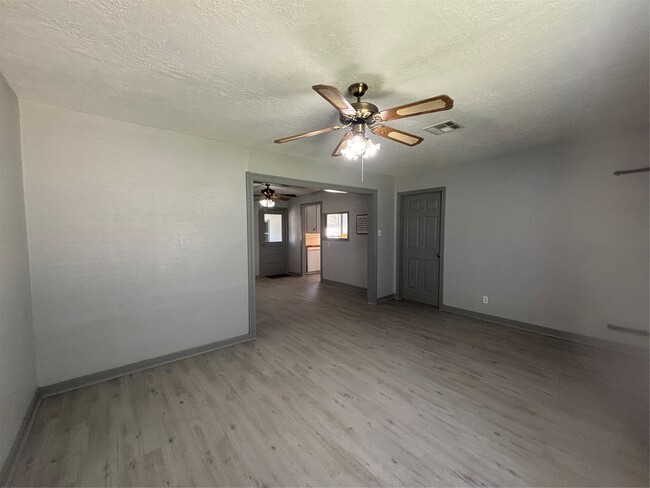 Foto del edificio - 301 19th Ave N