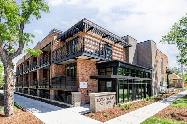 Building Photo - Logan Square Apartments