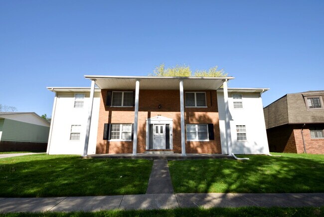 Building Photo - 96 Mesa Rd