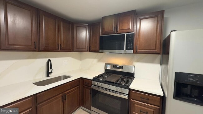 Photo - 18925 Mills Choice Rd Apartment