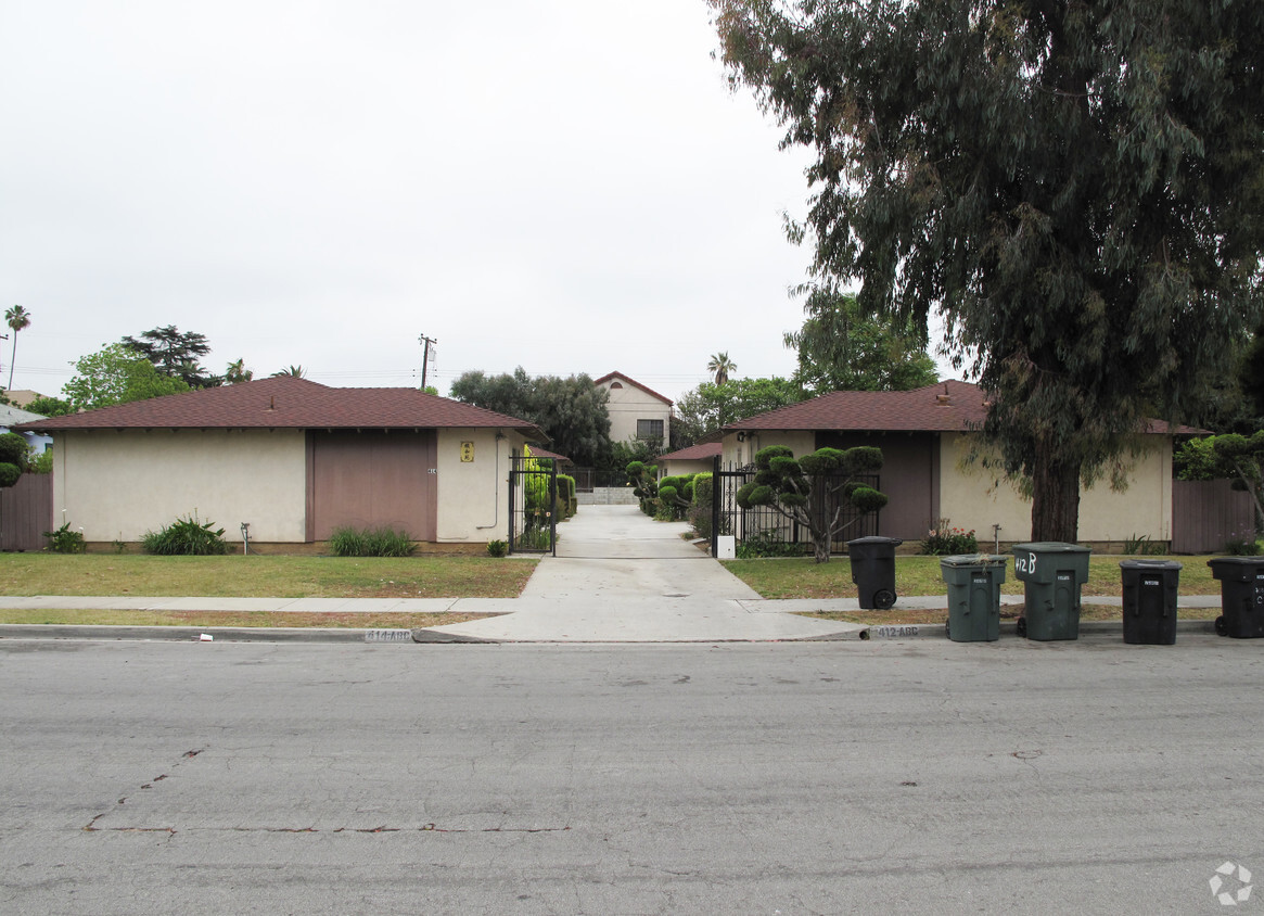 Primary Photo - 412-414 N McPherrin Ave
