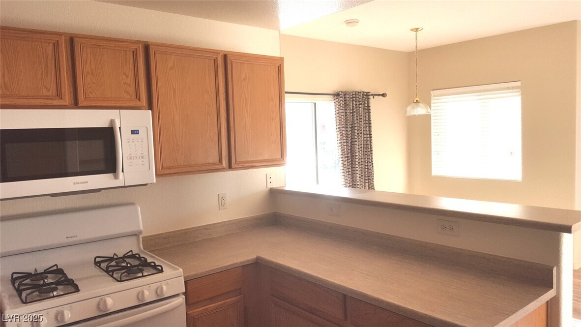Foto principal - 4655 Gold Dust Ave