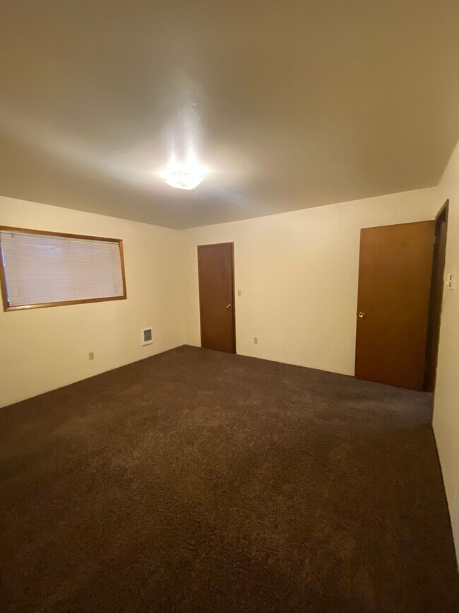 Foto del edificio - 2705 W Nob Hill Blvd