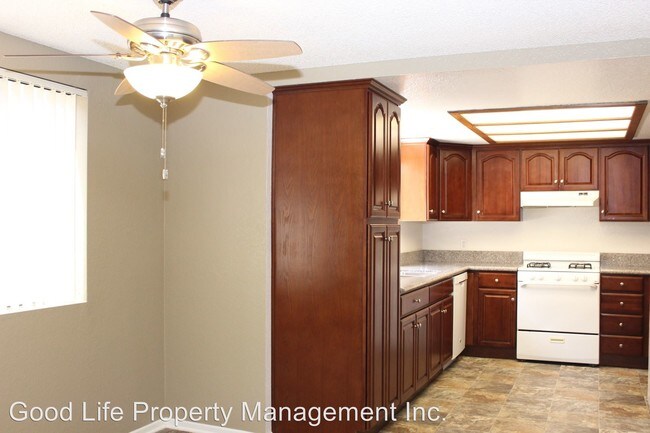 Foto del edificio - 3967-3969 Sequoia St