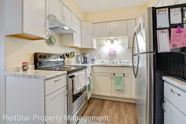 Foto del edificio - 7321 Sandalwood Dr