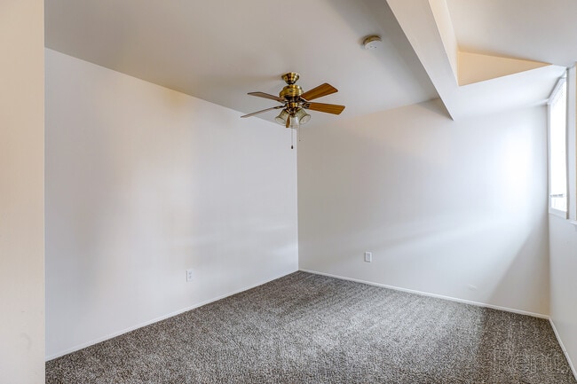 Building Photo - Green Pine Acres Apartments