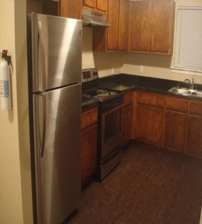Foto del edificio - 2145 8th Street - 4