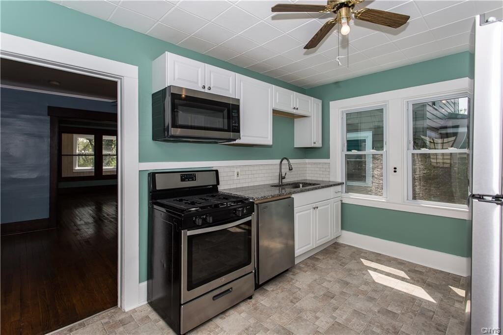 Foto principal - 4505 James St