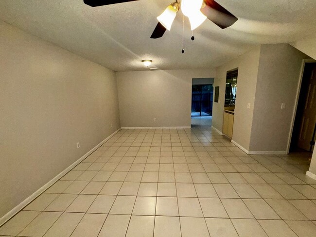 Building Photo - 7473 Belle River Ct