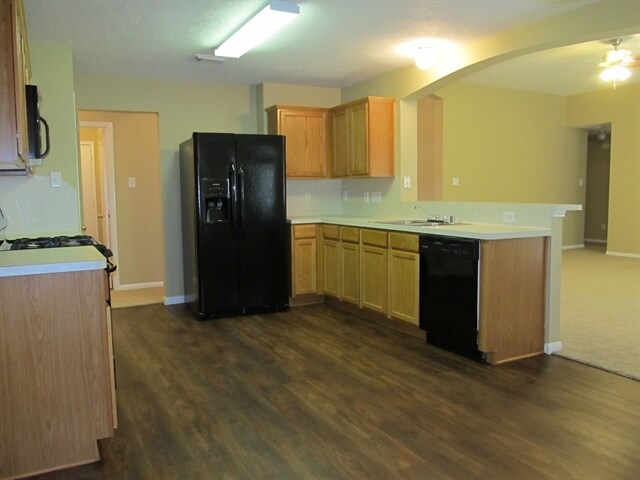 Foto del edificio - 20830 Auguswood Ln