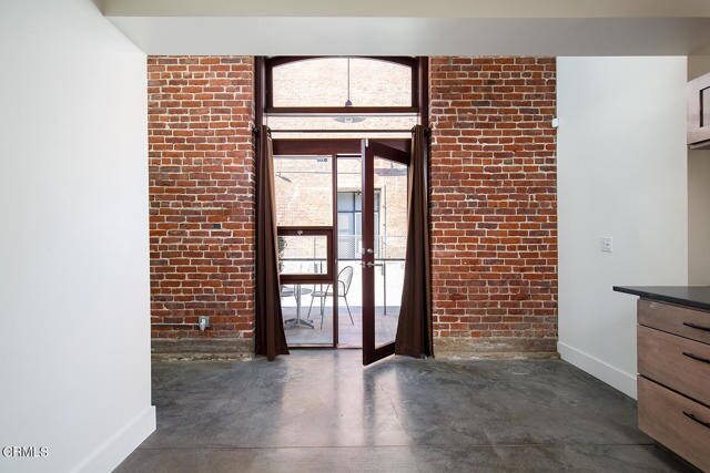 Foto del edificio - 940 E 2nd St