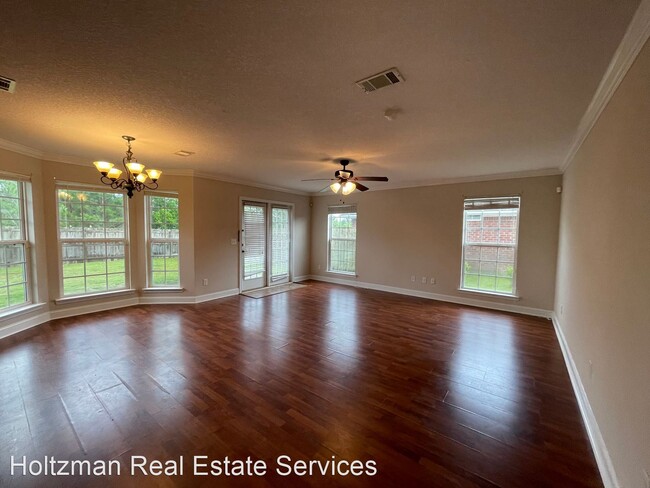 Building Photo - 3 br, 2.5 bath House - 138 Grandview Drive