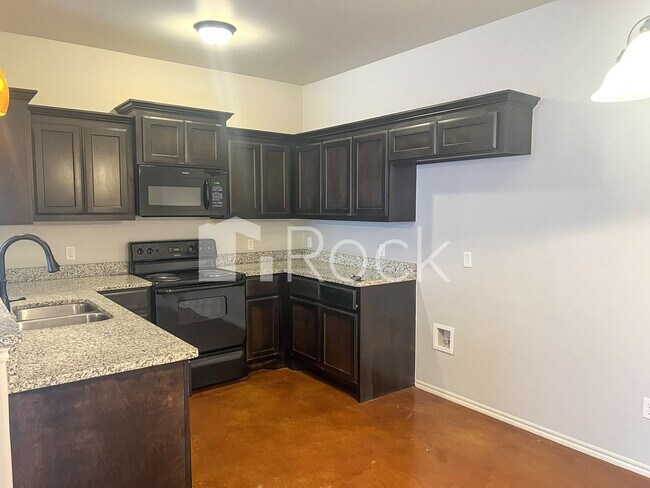 Foto del edificio - 1837-39 Post Oak Rd Duplex