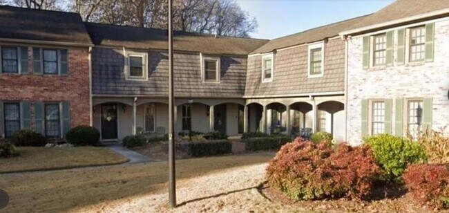 Building Photo - 3125 Colonial Way, Unit S