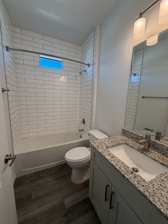 Foto del edificio - 615 SE 8th St