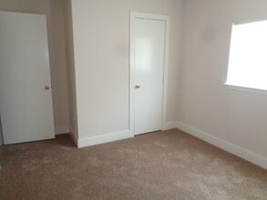 Building Photo - 231 Silver Mist Cir