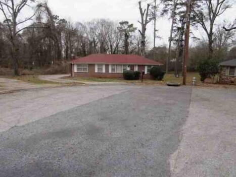 Foto del edificio - Room in House on Batiste Garden Cir