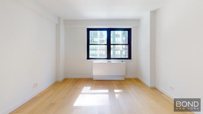 Foto del edificio - 222 E 39th St