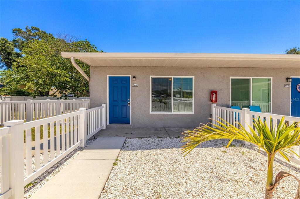 Foto principal - 5640 River Rd