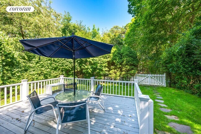 Building Photo - 31 Wainscott Stone Road