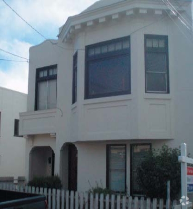 Building Photo - 374 2nd Ave