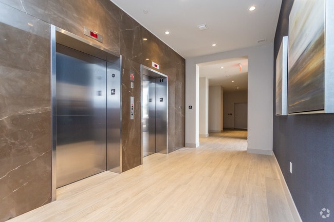 Elevator Lobby - Palma