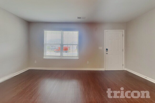 Foto del edificio - 1505 Hamilton Hills Dr