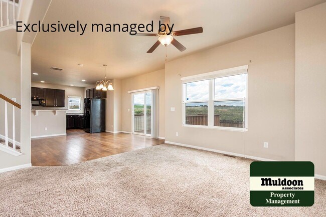 Building Photo - Beautifully done home close to Military Ba...