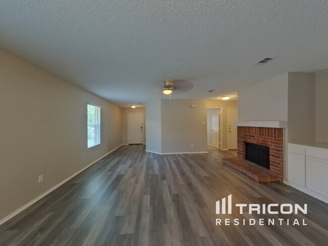 Building Photo - 5221 Bedfordshire Dr