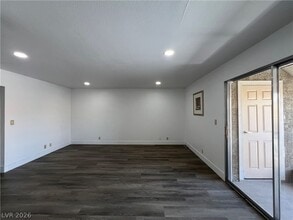 Building Photo - 5080 Indian River Dr