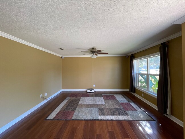 Building Photo - Scottsdale Heights!  Pool with Pool Care!!...