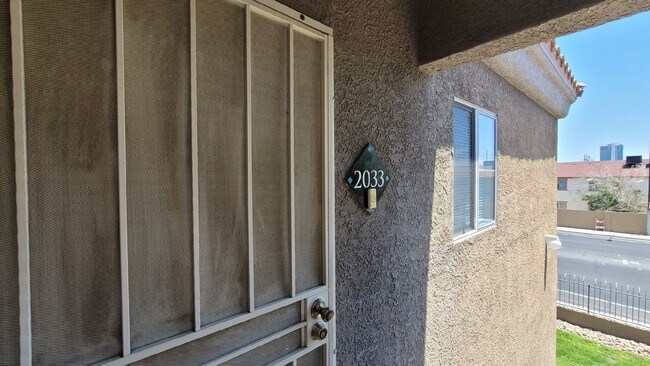Foto del edificio - 5525 W Flamingo Rd
