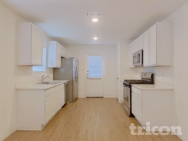 Building Photo - 17159 Quaking Aspen Ln