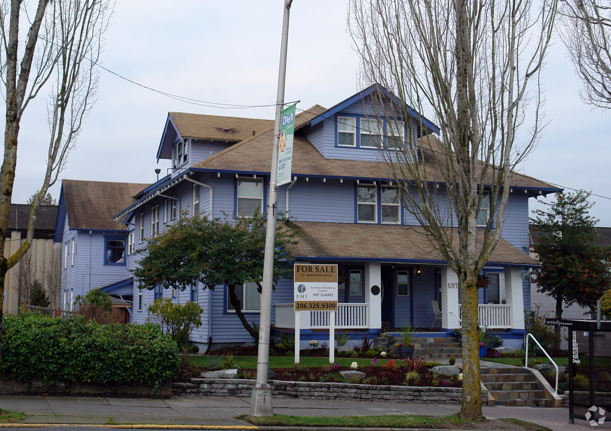 Building Photo - Gibbons House