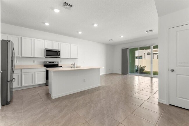 Foto del edificio - 17205 Bigleaf Mahogany Ln