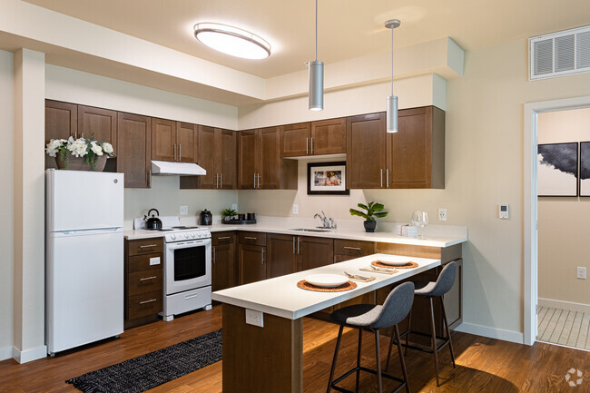 2HAB, 2BA - Ivy Park at Milpitas